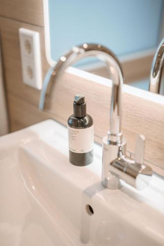 Bilik mandi di Ferienwohnung An de Beck