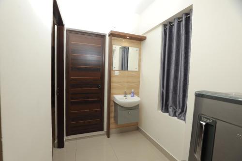 Phòng tắm tại Classic Cochin Airport Hotel