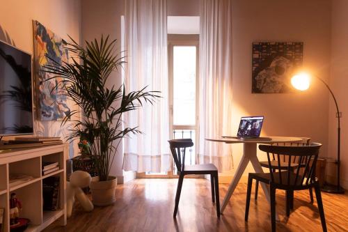 Live Milan in Style Elegant Apartment Near Duomo