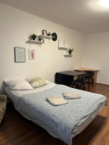 Private room 1 km from center with kitchen