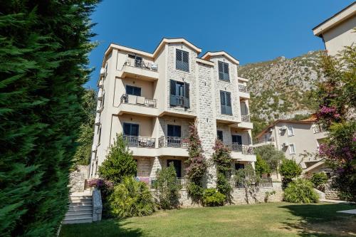 Gallery image of Bellezza Resort & SPA in Kotor