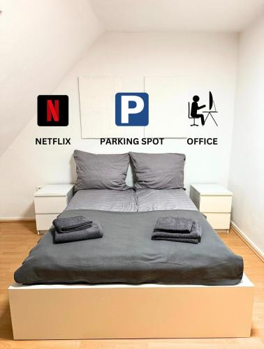Katil atau katil-katil dalam bilik di Moderne Wohnung mit Arbeitsplatz, Netflix, Nespresso & privatem Stellplatz