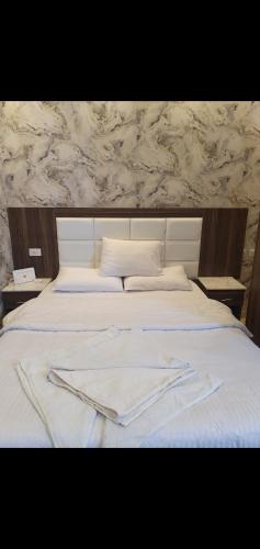 Кровать или кровати в номере Luxury Sea view studio