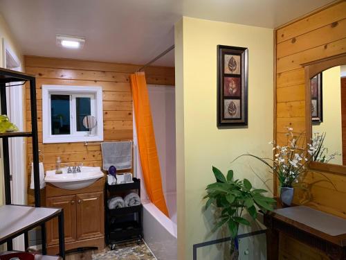 Gambar di galeri bagi Whispering Pines Farmhouse di Redmond