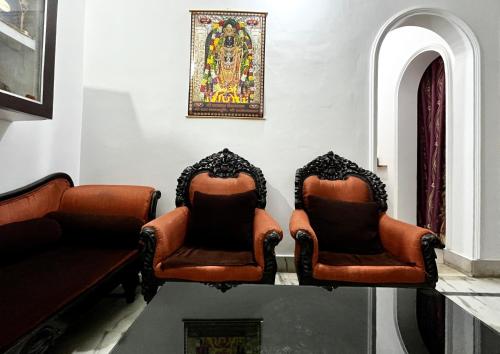 Posezení v ubytování Veena Villa Luxury Suite Ayodhya - 2km from Ram Mandir