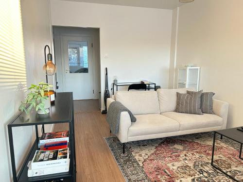 Φωτογραφία από το άλμπουμ του Modern one-bedroom apartment in the heart of the city σε Kouvola