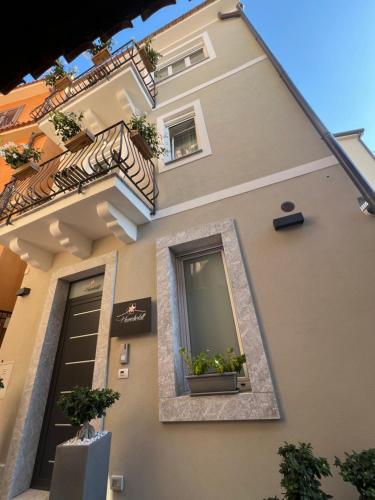 Foto Humboldt Luxury Apartment & Rooms Taormina 1