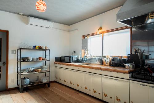 Dapur atau dapur kecil di ろくめい舎