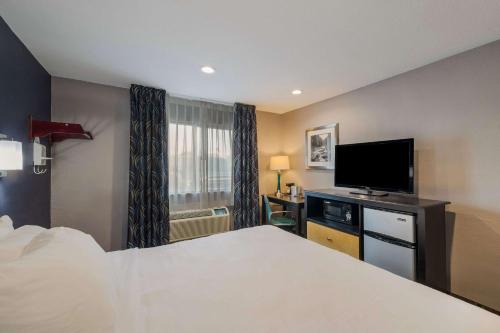 Letto o letti in una camera di Quality Inn - Denton