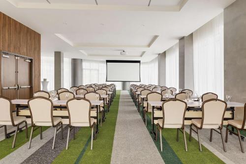 Espace de conférence ou salle de réunion dans l'établissement Hilton Garden Inn San Jose Airport City Mall