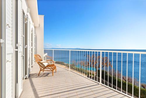 Milnamour, Whole House by the Sea with Parking
