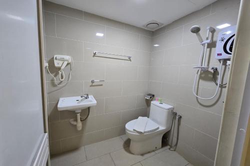 Ένα μπάνιο στο Hotel Seri Warisan Melaka, Stadium Hang Tuah