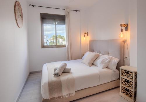 Two Bedroom apartment within Puerto Banus Marina