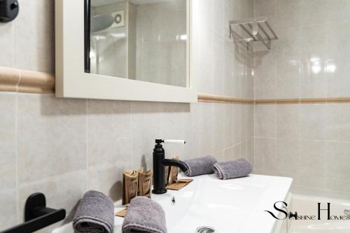 50 Meters from the Beach, 1 Bedroom with Parking