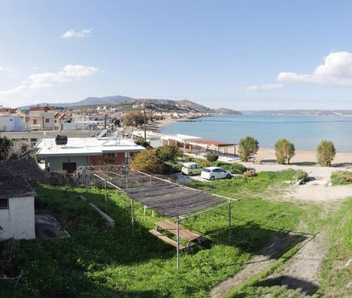 Villa Kimi - Costal retreat with sea views!