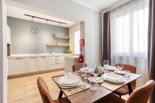 Fotografie z fotogalerie ubytování Cosy 2BR home, centre of Msida with full amenities by 360 Estates v destinaci Tal-Ħriereb