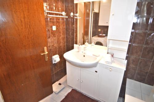 Salle de bains dans l'établissement Eva View