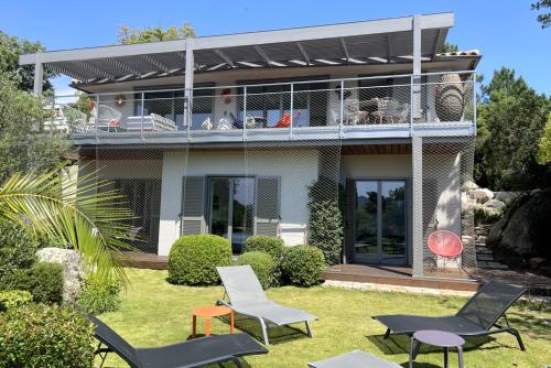 Villa moderne avec belle vue mer