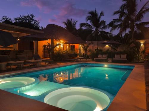 Πισίνα στο ή κοντά στο Hotel Boutique Pikiliki - ADULTS ONLY