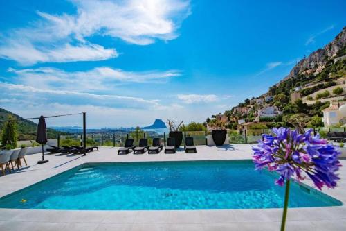 Luxury Villa with Mediterranean and Calpe City