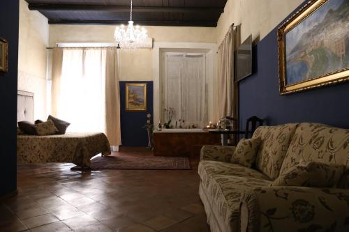Ruang duduk di B&B Suite Palazzo Luciani