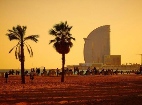 Modern Apt, 2 Minutes to Beach La Barceloneta, City Center