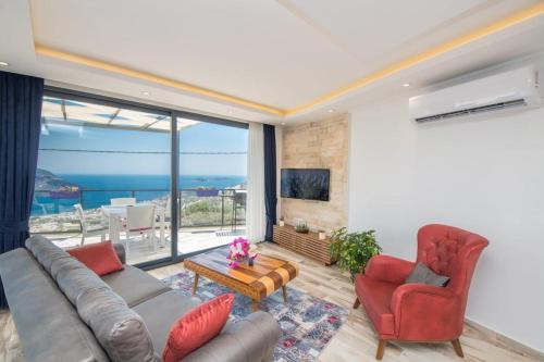 Suite with sea views
