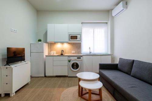 AoA Triana Loft