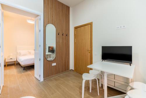 AoA Triana Loft