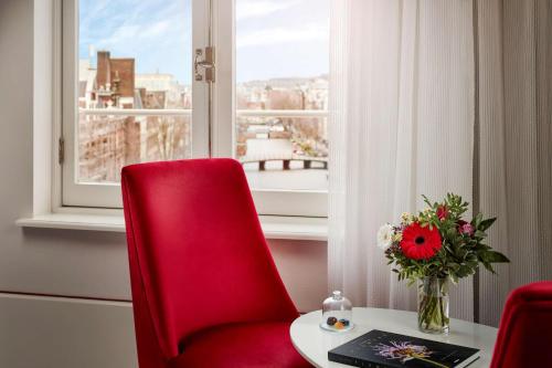 Posezení v ubytování Tivoli Doelen Amsterdam Hotel