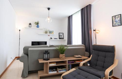 Sweet Home Downtown Apartment