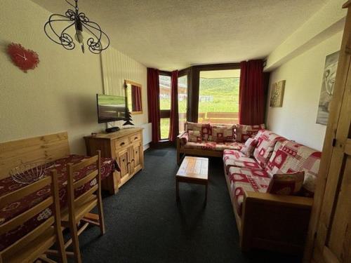 Studio cosy avec balcon, accès direct aux pistes, Wi-Fi gratuit
