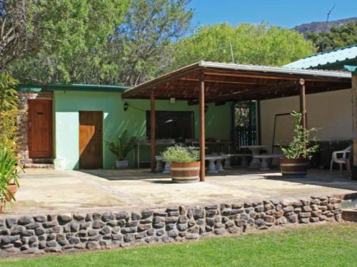 Jardí fora de Rainbow Glen Self Catering Chalets