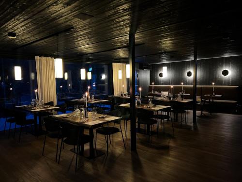 Restaurace v ubytování Silver Birch Resort Lapland