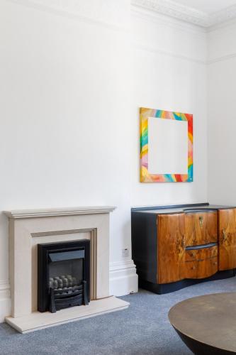 Modern Hove Apartment Near Beach & Station photo 16