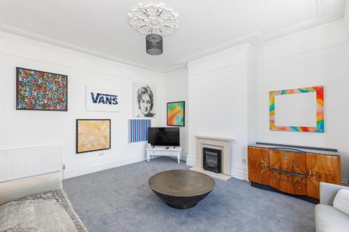 Modern Hove Apartment Near Beach & Station photo 10