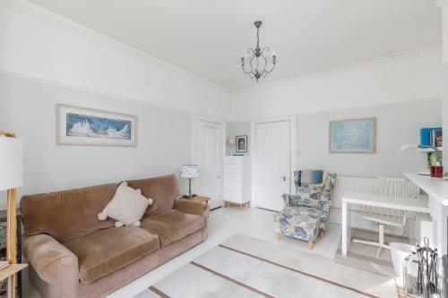 Gallery image of Central Hove Flat W Large Garden in Brighton & Hove
