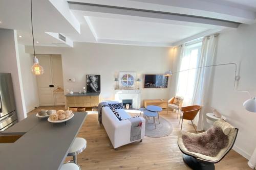 Beautiful 2 bedrooms 2 bathrooms Center of Cannes