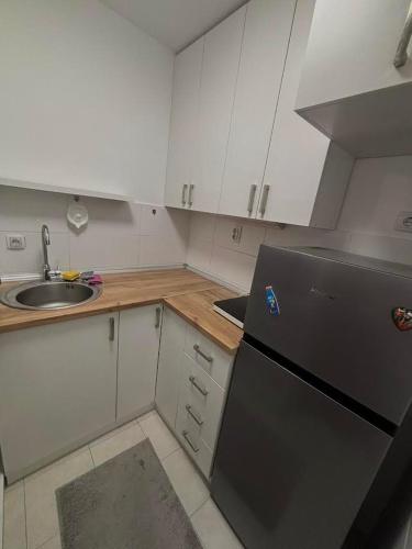 Dapur atau dapur kecil di Apartman Tara2