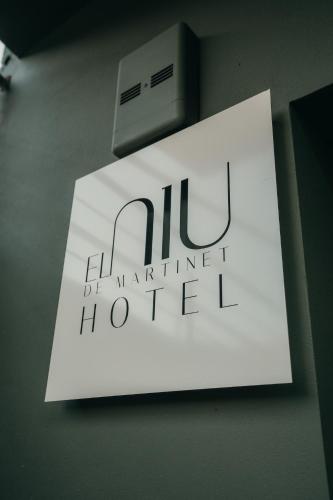 a sign that says lift be marriott hotel at El Niu de Martinet in Martinet