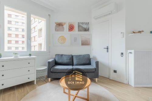 Photo de la galerie de l'établissement Joffre T2 centre ville - Climatisation - TV 120cm, à Grenoble