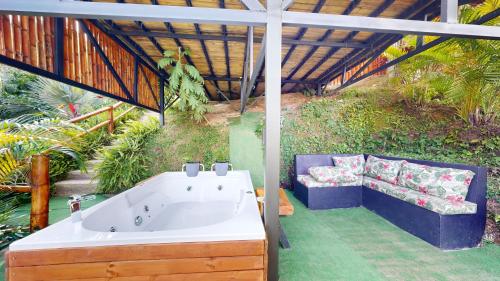 Jardín al aire libre en Bliss Glamping SAS