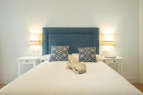 Charming 2 bedrooms apartment with FREE Parking at Plaza Alameda by OCityzen