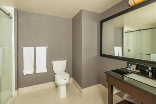 Bilik mandi di Comfort Inn