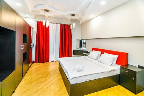 Charming Lux Apartment