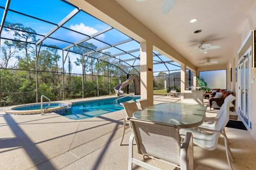 Waterslide 6 bed Lux Villa Emerald Island photo 33