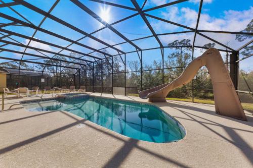 Waterslide 6 bed Lux Villa Emerald Island photo 5