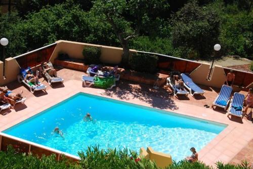 Photo de la galerie de l'établissement LE GOLFE BLEU - Logement 6 personnes - Vue mer latérale du 19-07 au 02-08 - DU SAMEDI AU SAMEDI, à Roquebrune-Cap-Martin