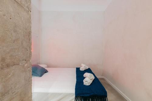Chic & Cozy Stay in Valencia