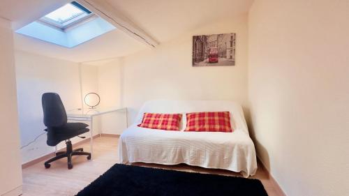 2 Bedroom Duplex Center, Patio